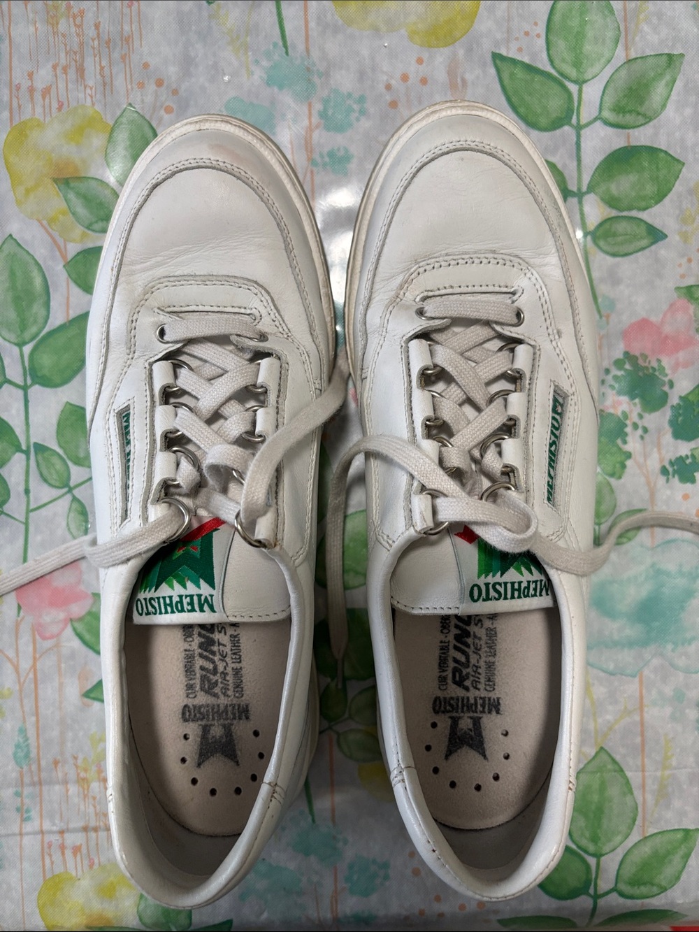 Mephisto Full Grain White Leather Sneakers Like New worn less than 6 times.